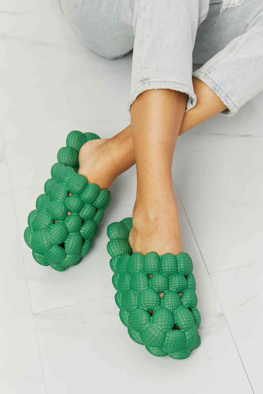 NOOK JOI Laid Back Bubble Slides in Green - Heritage Couture  