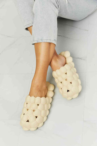 NOOK JOI Laid Back Bubble Slides in Khaki - Heritage Couture  