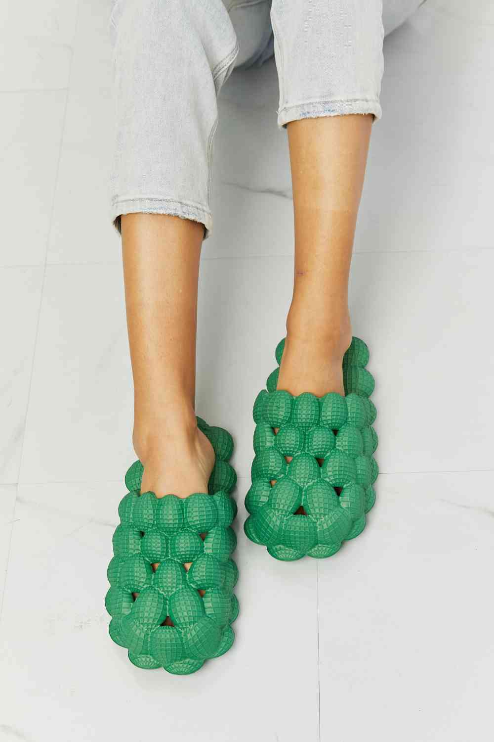 NOOK JOI Laid Back Bubble Slides in Green - Heritage Couture  