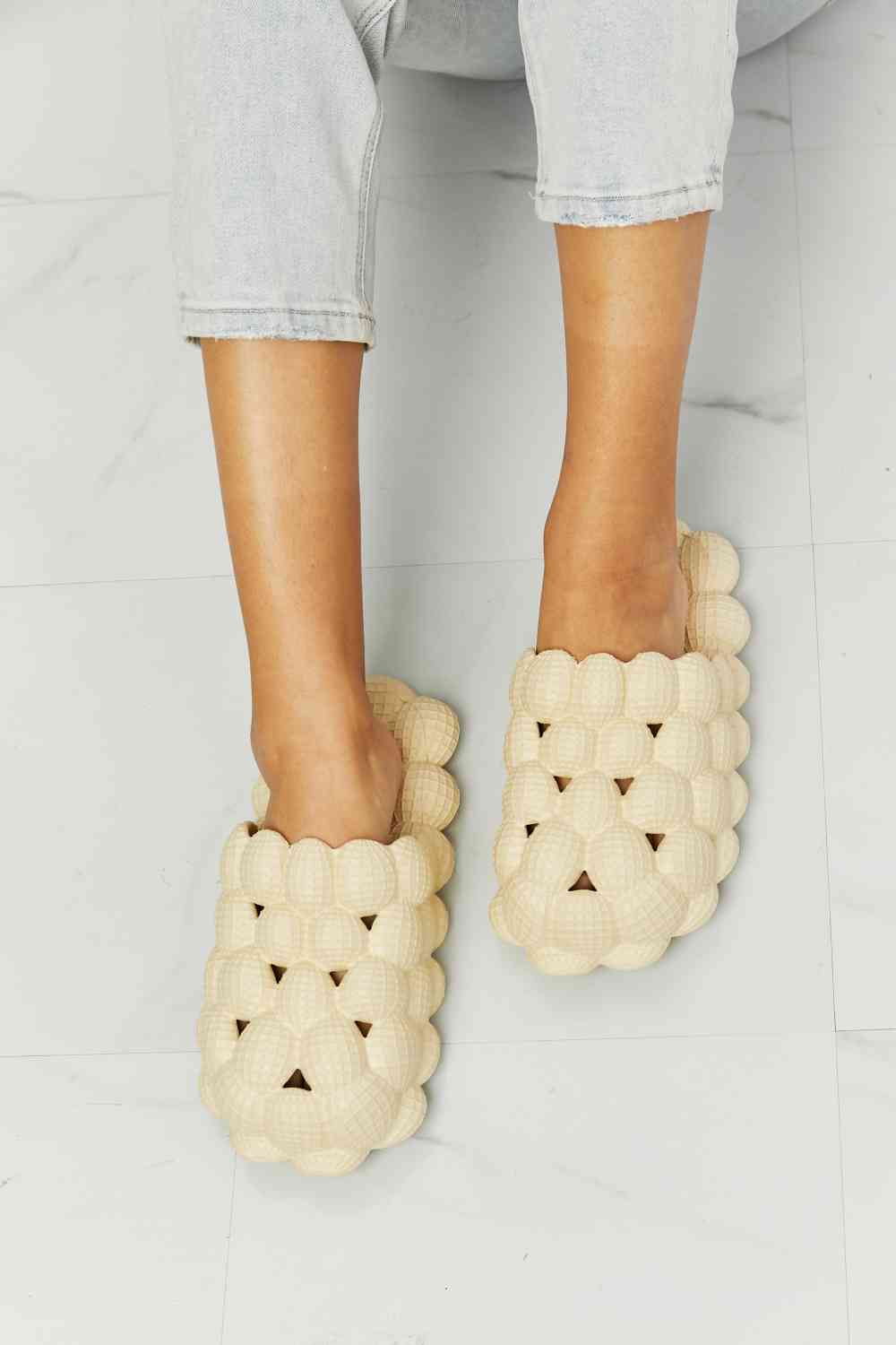 NOOK JOI Laid Back Bubble Slides in Khaki - Heritage Couture  